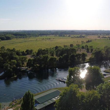 Camping Belle Riviere Chaniers Exteriör bild
