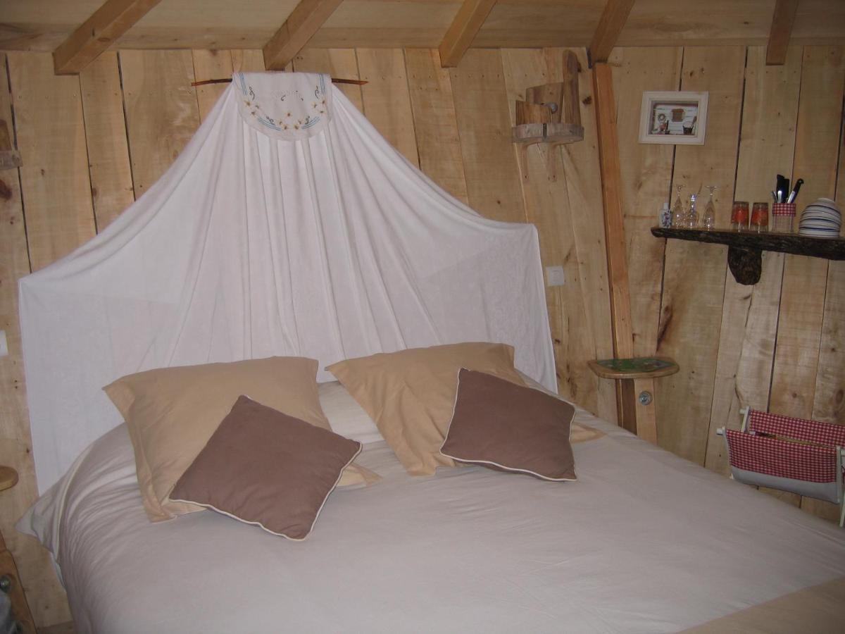 Camping Belle Riviere Chaniers Exteriör bild