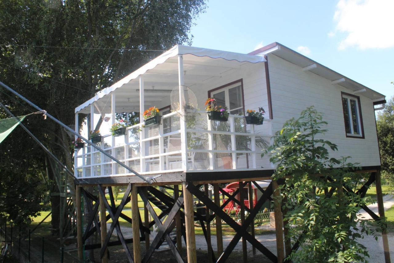 Camping Belle Riviere Chaniers Exteriör bild