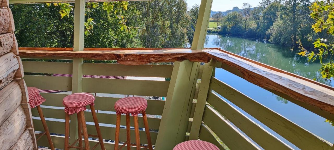 Camping Belle Riviere Chaniers Exteriör bild