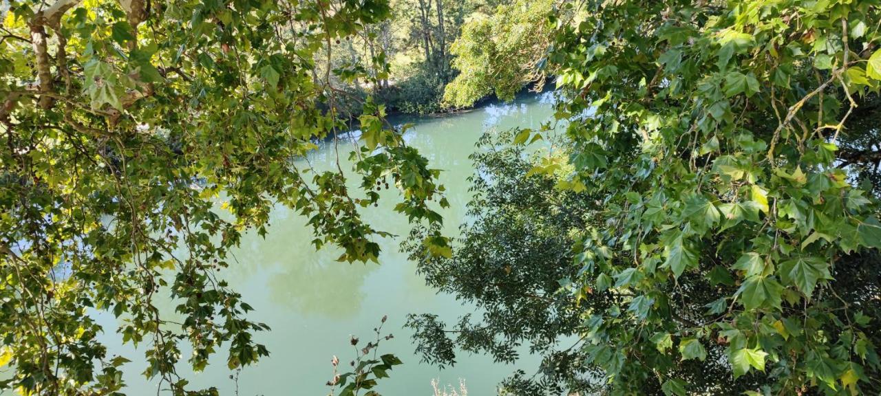 Camping Belle Riviere Chaniers Exteriör bild