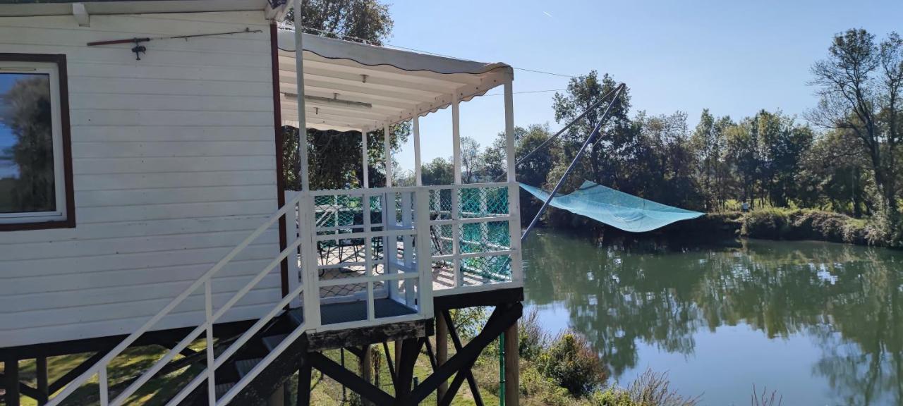 Camping Belle Riviere Chaniers Exteriör bild