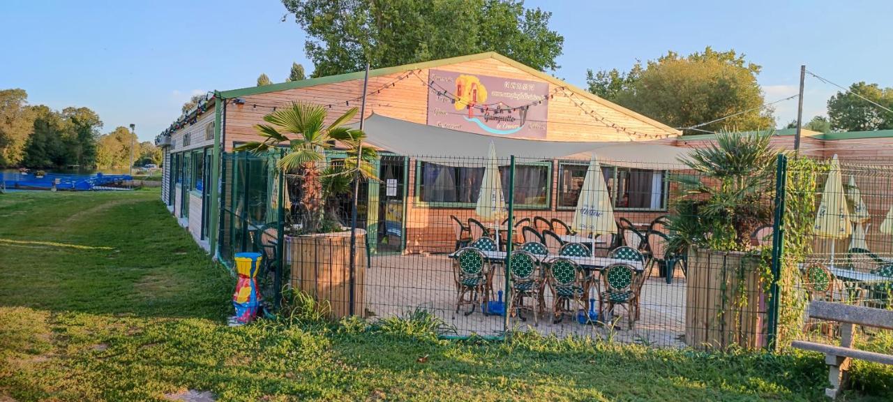 Camping Belle Riviere Chaniers Exteriör bild