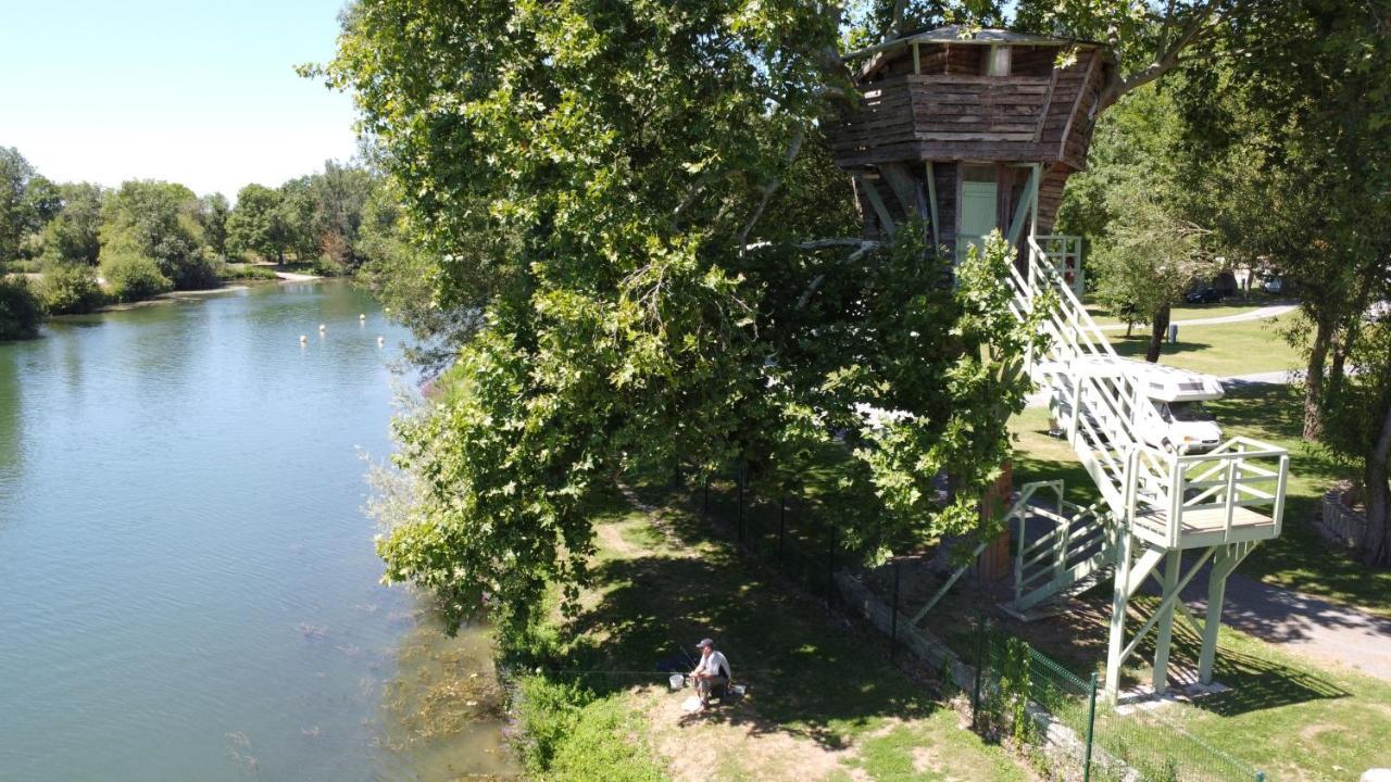 Camping Belle Riviere Chaniers Exteriör bild